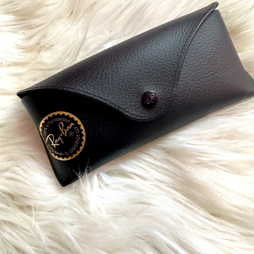 Ray-Ban Snap Sunglasses Case